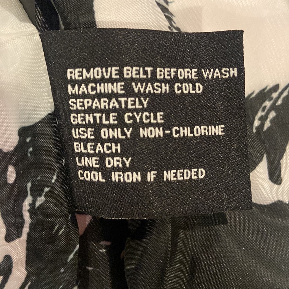 Black Rivet, NWT, pink trench coat, size large - Picture 6 of 7